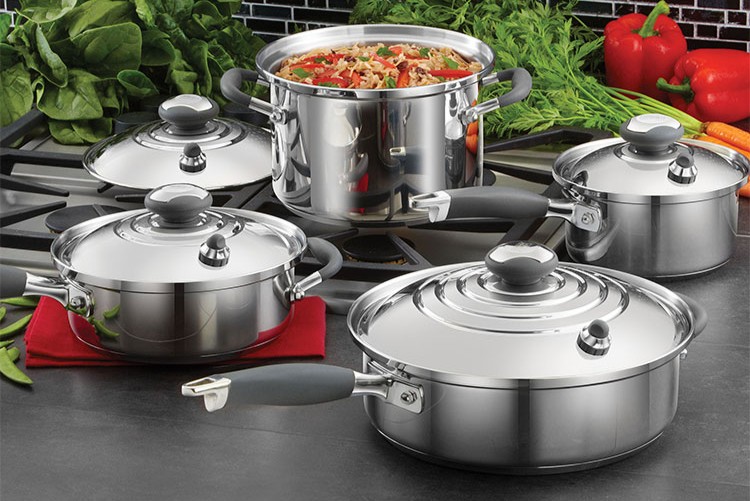 Kitchen-Traditions-Bridal-Registry